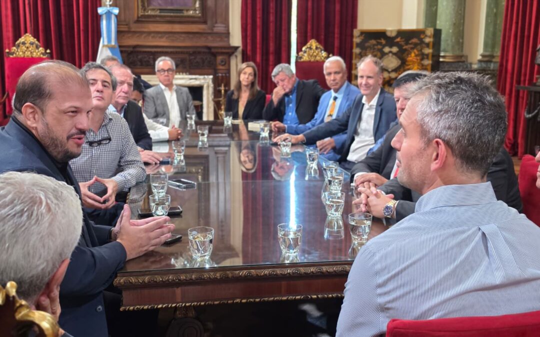 Junta Directiva de AEL se reúne con el presidente de la Cámara de Diputados en Argentina